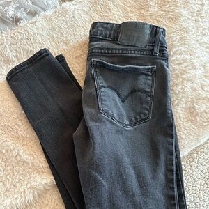 Levis 711 black size 27